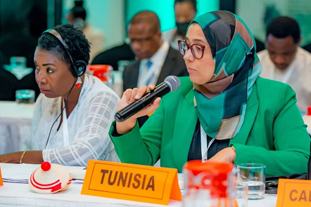 تونس تشارك ممثلة في وزارة الشؤون الاجتماعية (المرصد الوطني للهجرة) في المنتدى الإفريقي السابع حول الهجرة برواندا 
